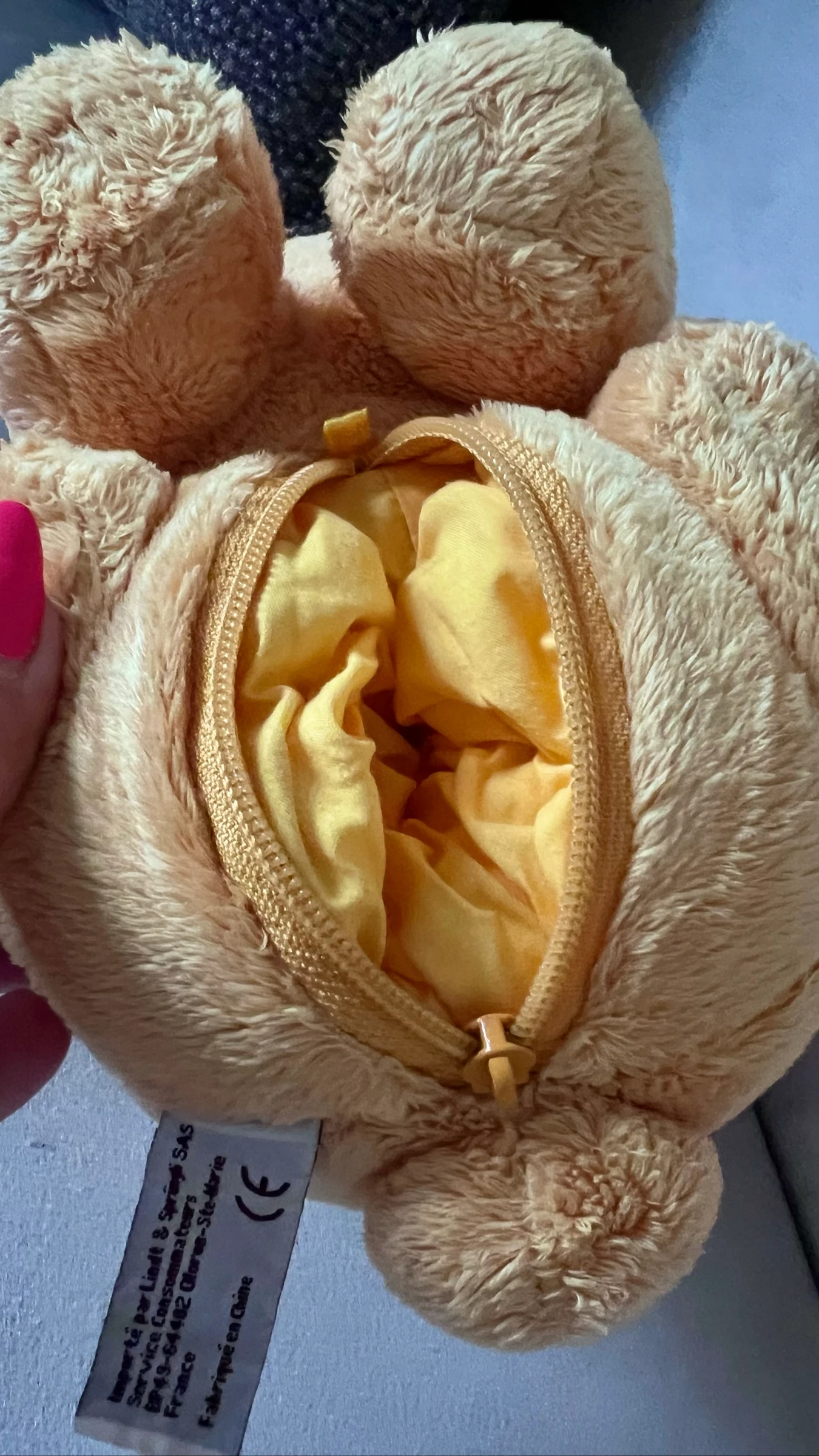 Large Lindt rabbit plush – photo 6